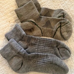 Two pair smartwool socks